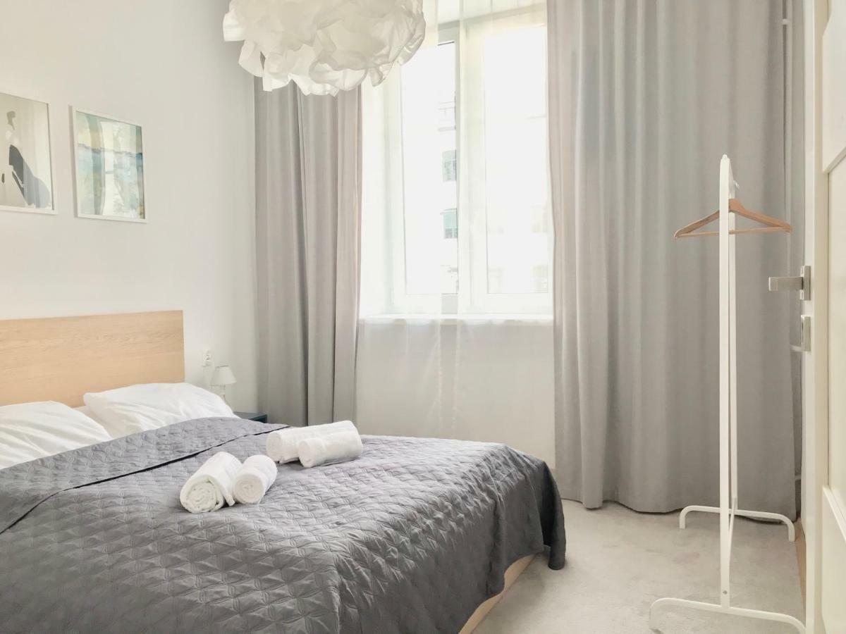 Chmielna Warsaw Plus Luaran gambar
