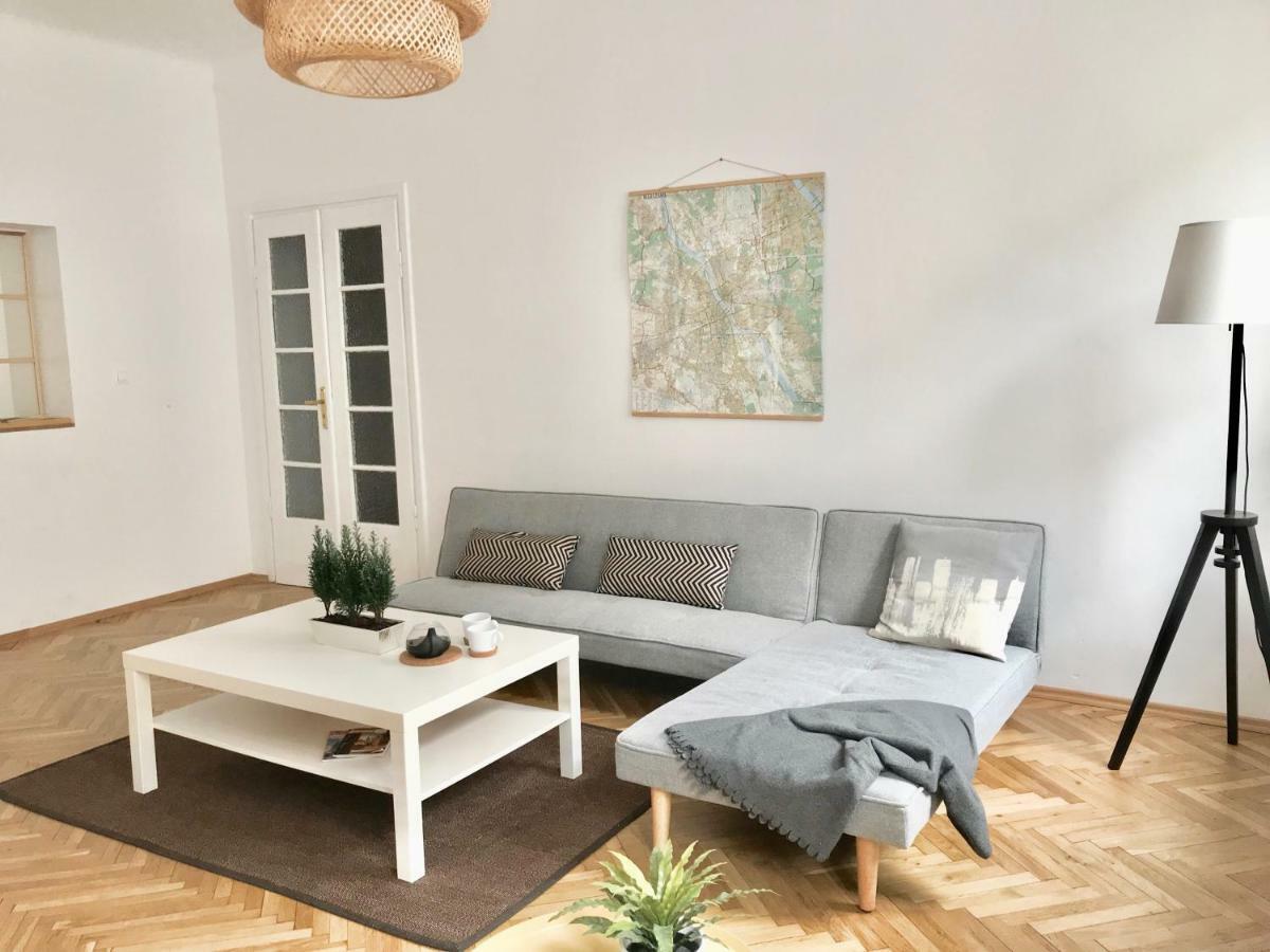 Chmielna Warsaw Plus Luaran gambar