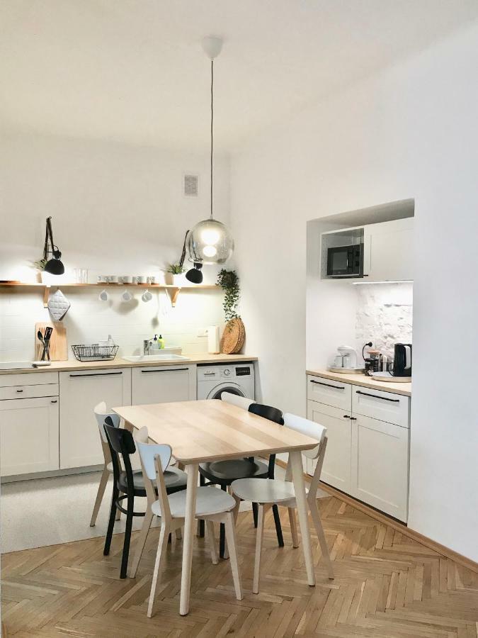 Chmielna Warsaw Plus Luaran gambar